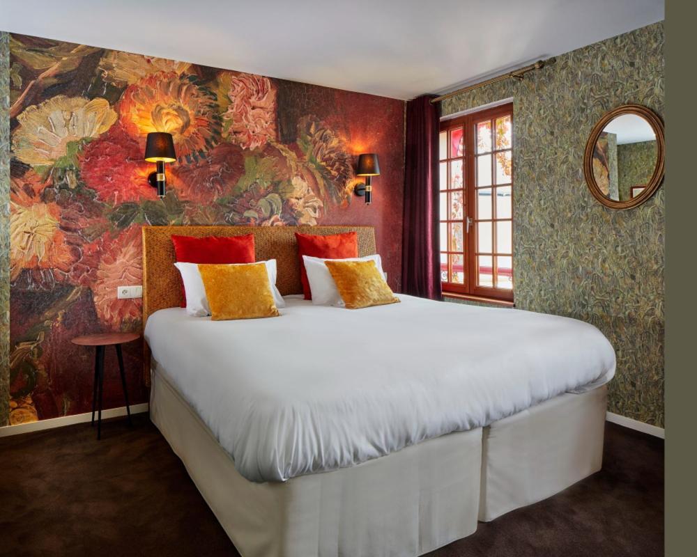 Logis Hotel Les Fuchsias Saint-Vaast-la-Hougue Exterior photo